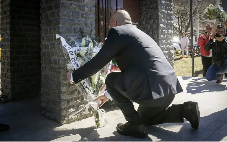 Haradinaj erinnert sich an Meha Familienheldentum am 44. Jahrestag des Sturzes