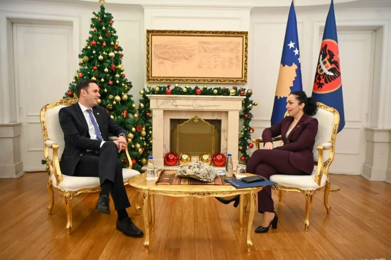 Präsident Osmani bittet Abdixhik zu einer Sitzung