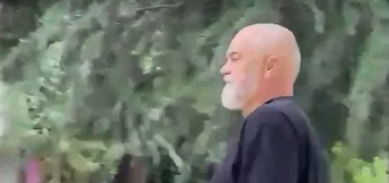 Edi Rama sah Lächeln kurz vor Einsätzen schließen