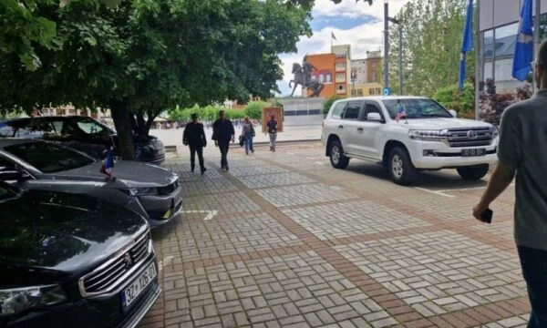 Politische stalemate im Land: QUINT-Botschafter melden sich an Kurts Treffen