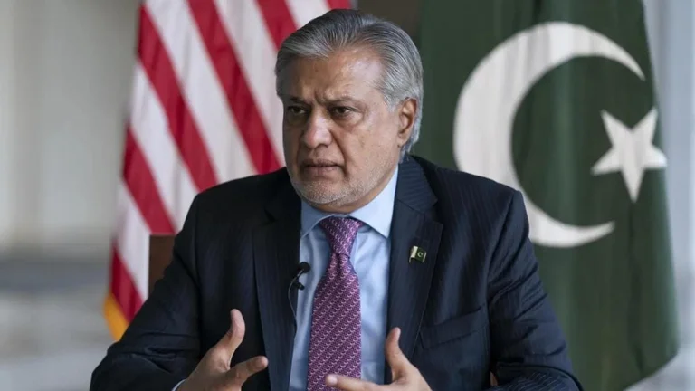 Le ministre des Affaires étrangères du Pakistan : Nous avons accepté une trêve avec l'Inde.