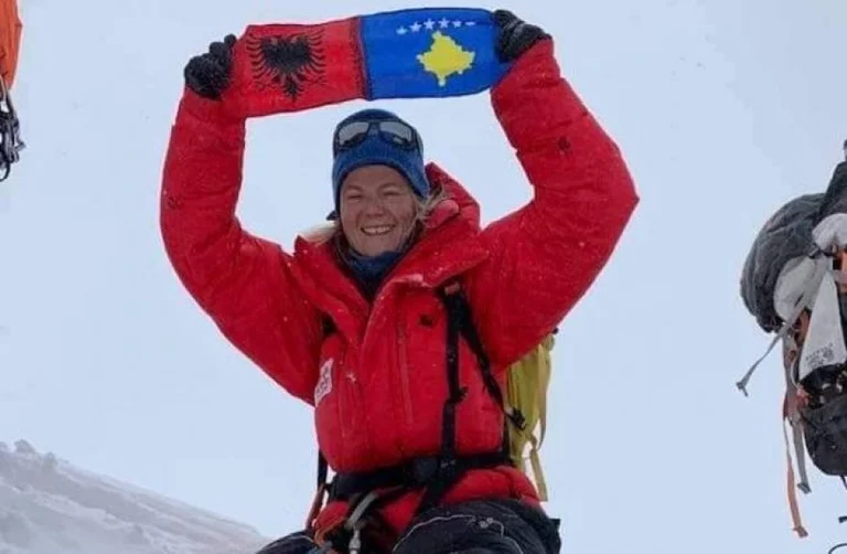 Uta Ibrahimi fa la storia nel mondo alpinismo la prima donna albanese a scalare le 14 vette più alte del mondo