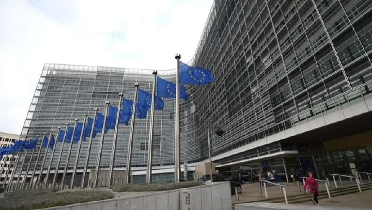 Según la Comisión Europea, se espera que se retiren gradualmente las medidas de Kosovo