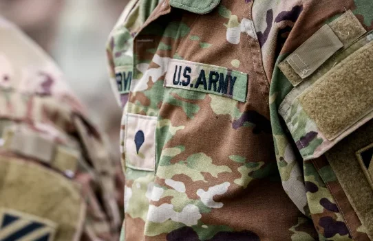 Transgitors expelled from US military, launching 1,000 troops