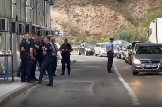 Il a offert des pots-de-vin à la police à Jarinje pour permettre aux femmes d'entrer illégalement au Kosovo, suspect mis au seuil