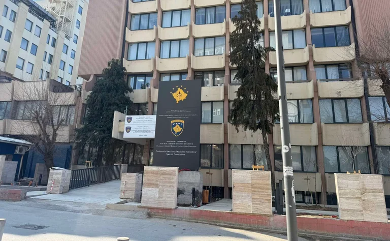 The prosecution dismissed investigation into gambling suspects