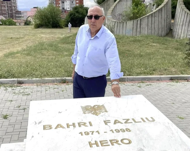 Fadil Fazliu ruft aus dem Gefängnis Den Haag zum Jahrestag seines Bruders, Held Bahri Fazliu