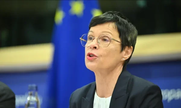 Kos appelle à la formation rapide des institutions du Kosovo