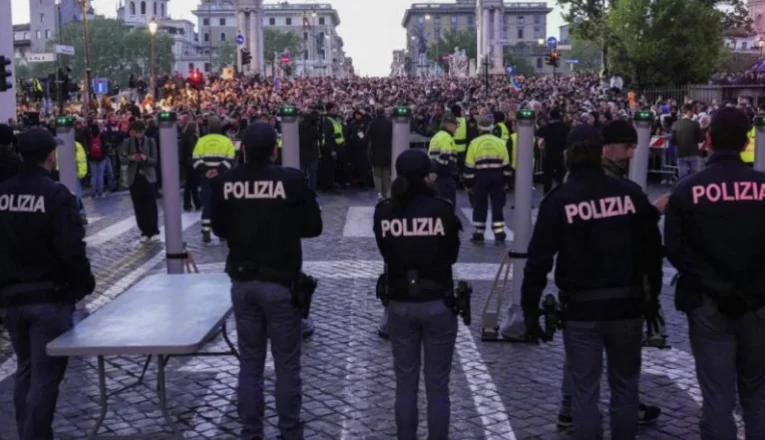 Plus de 4 000 policiers seront engagés lors de l'inauguration du nouveau Pape