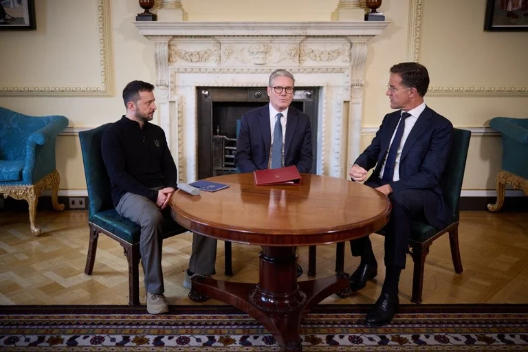 Zelensky after conversation with Starmer and Rutte: International Support Is Key