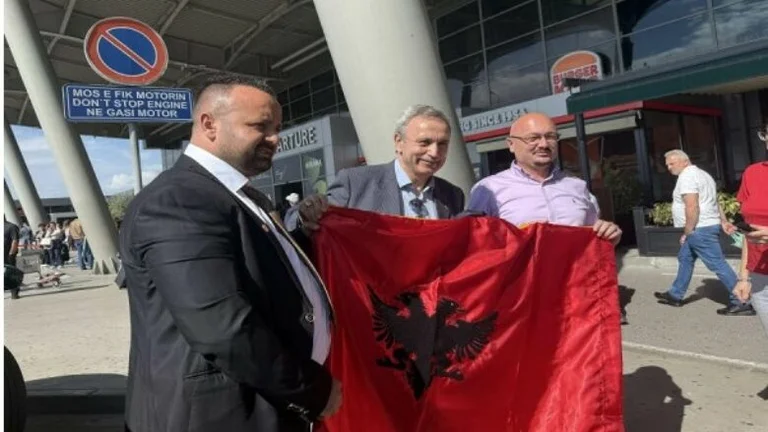 Skenderbeu's Strinnipi comes to Kosovo for celebration of Albanian chiefhero's birthday