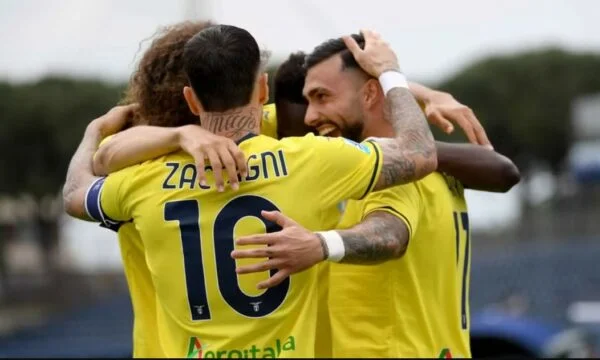 Lazio gagne et monte à la Ligue des Champions