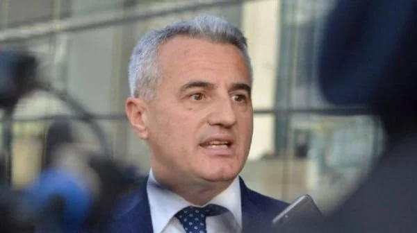 Koci compte plusieurs titres promotionnels en Serbie au Kosovo
