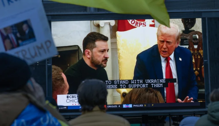 Wer und was kommen Sie aus dem Mineralabkommen USA-Ukraine?