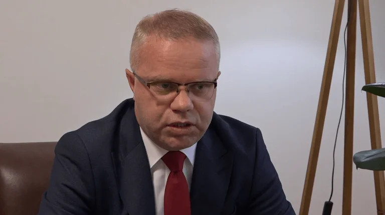 Bayraktari for the secret vote: Change of rules during dangerous process, include President