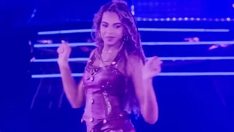 La fille de 13 ans de Beyonce a volé le spectacle, elle a sauté sur le coup de ses parents et fait une histoire