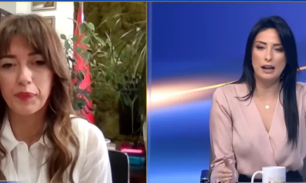 The journalist embarrasss Albulen Hadziu: Kosovo in crisis, you're not voting why aren't you pulling back?