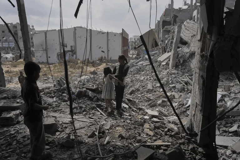 Gaza: 27 Killed by Israeli Air Attack