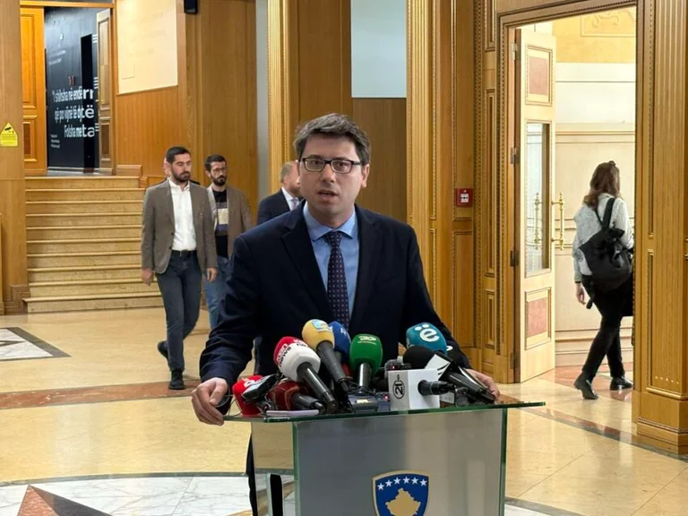VVI igual, Murati: Una vez más es Albulen Haxhiu