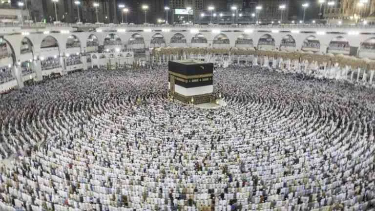 BIC: On pilgrimage only through us or you get fines there