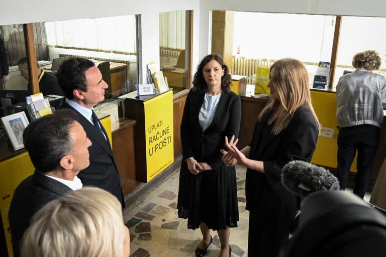 Il nuovo ufficio postale del Kosovo si apre a Leposaviq