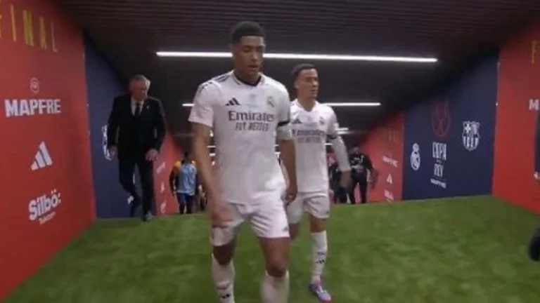 Tell him you're judging everything in favor of Barcelona” Bellingham's complaint to the captain in the first half.