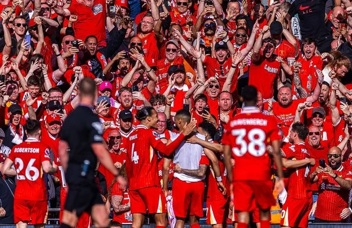 Liverpool ist KAMPION der Premier League, gleich Manchester Uniteds Titel