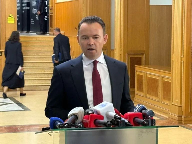 Peci law himself on resignation procedure: nowhere to be read