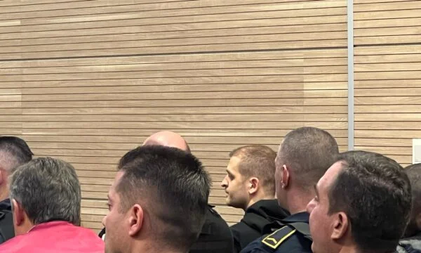 Apel torna alla decisione dello stabilimento, annullando l'ammenda contro l'avvocato di Naim Mursel