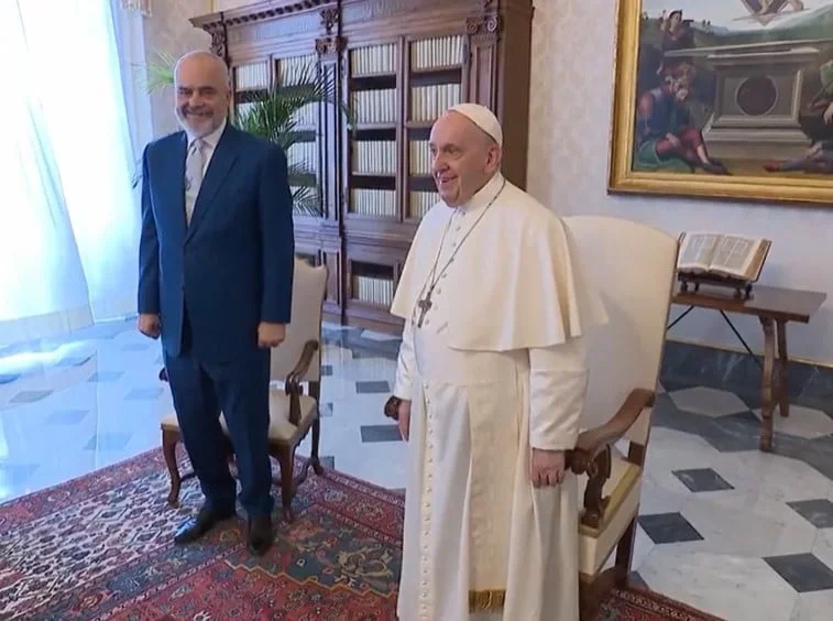 L'enterrement du pape François Rama : Nous rendons hommage à un ami extraordinaire de l'Albanie en ce jour de deuil