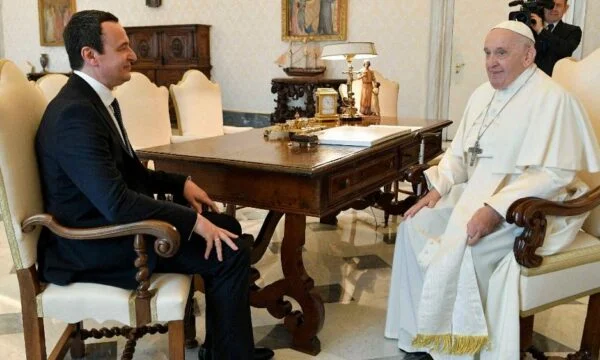 Kurti writes about Pope Francis in the book of Comfort: Remembering him as a source of inspiration for all of us