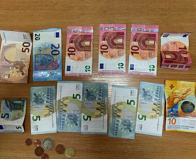 Entrance: 47-year-old finds his wallet on the street, along with police hand it over to the owner