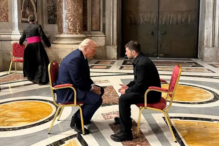 Turn out the images: Trump and Zelensky chat in Vatican, first meeting after the Oval Office crash
