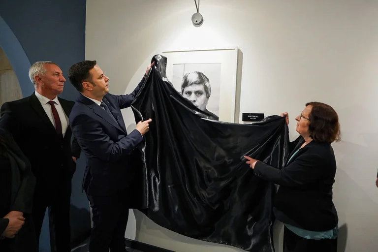 Rerac Ismet plaque discovered: His political legacy continues to live within the LDK.