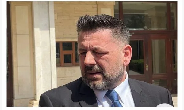 Beque Berisha: Anche Victory Pacolli vota, sono piuttosto pratico