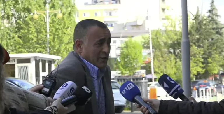Lahi Brahimaj, AAK: No cambiamos de actitud a menos que sea albanés Selimi o Saranda Bogujevci, votamos por