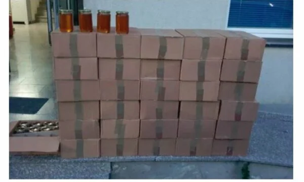 372 chilogrammi di miele contrabbando sono confiscati