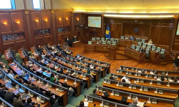 Shoqëria civile kërkon nga Qeveria që t’i zbatojë rezolutat e miratuara nga Kuvendi