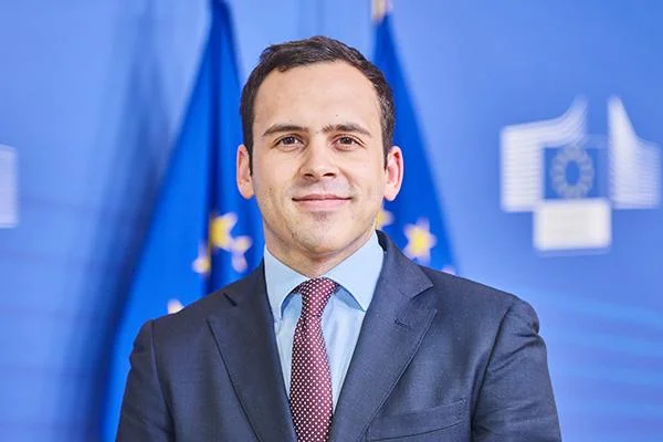 EU: Schnelle Bildung von Institutionen im Interesse des Kosovo
