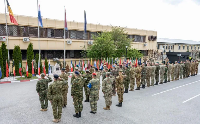 KFOR continua a mostrare sostegno al dialogo del Kosovo