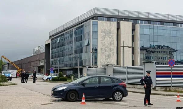 Polizeipräsenz steigt in Ost Sarajevo nach SIPAs Pflicht zur Verhaftung Dodik