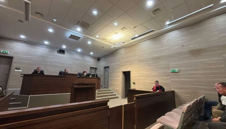 Le transport des prisonniers manque l'heure du comportement de l'accusé, les audiences de mort à Hyvala échouent