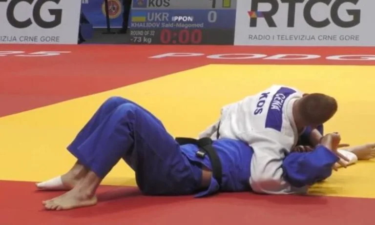 Dardan Cena vince anche la sua seconda battaglia in Judo European, sconfiggendolo con l'Ippon ucraino