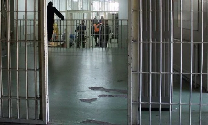 File del Procuratore su tre precedenti crimini di guerra sospetti in Pristina e Lipjan Prison