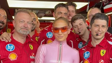 Jennifer Lopez è criticata per il suo concerto a 50 miglia dalla Mecca: Performance è descritta come un insulto all'Islam
