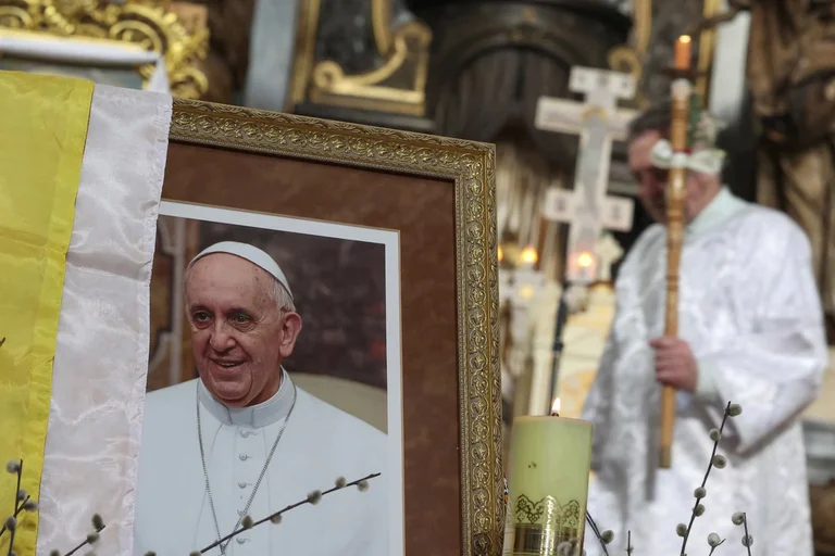 Dottore in Vaticano: Il papa è morto di ictus