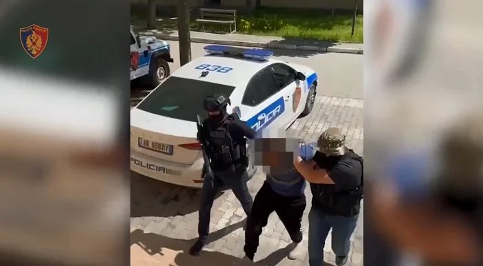 Arrêté au Kosovo Kukes déclaré à la recherche, soupçonné de drogue