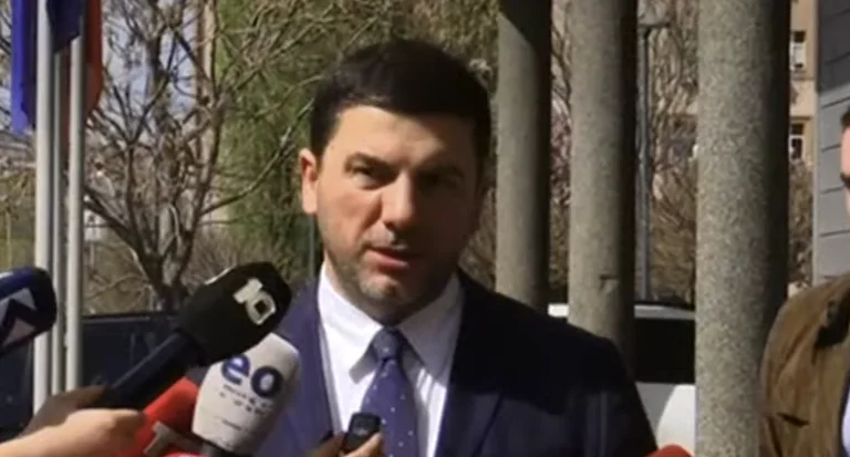 Krasniqi: Es ist die Verantwortung von VV, wenn es nicht andere Optionen haben kann
