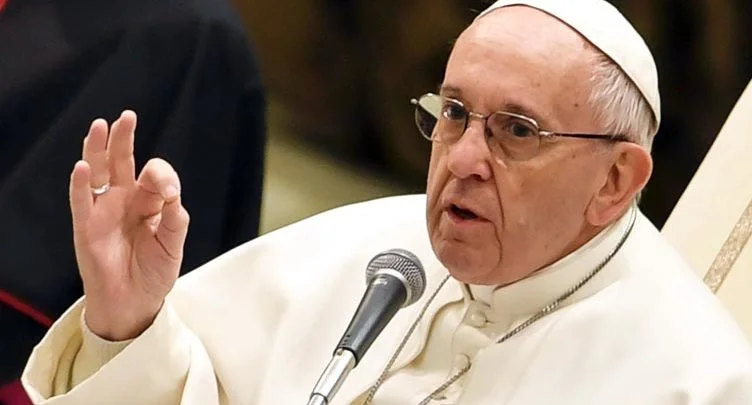 Papa Françesku në mesazhin e Pashkëve bën thirrje për armëpushim në Gaza dhe Ukrainë