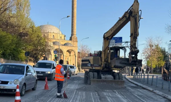 Pristina with over 20 active workshops begin works on Agim Ramadani Street and knot connecting B and C